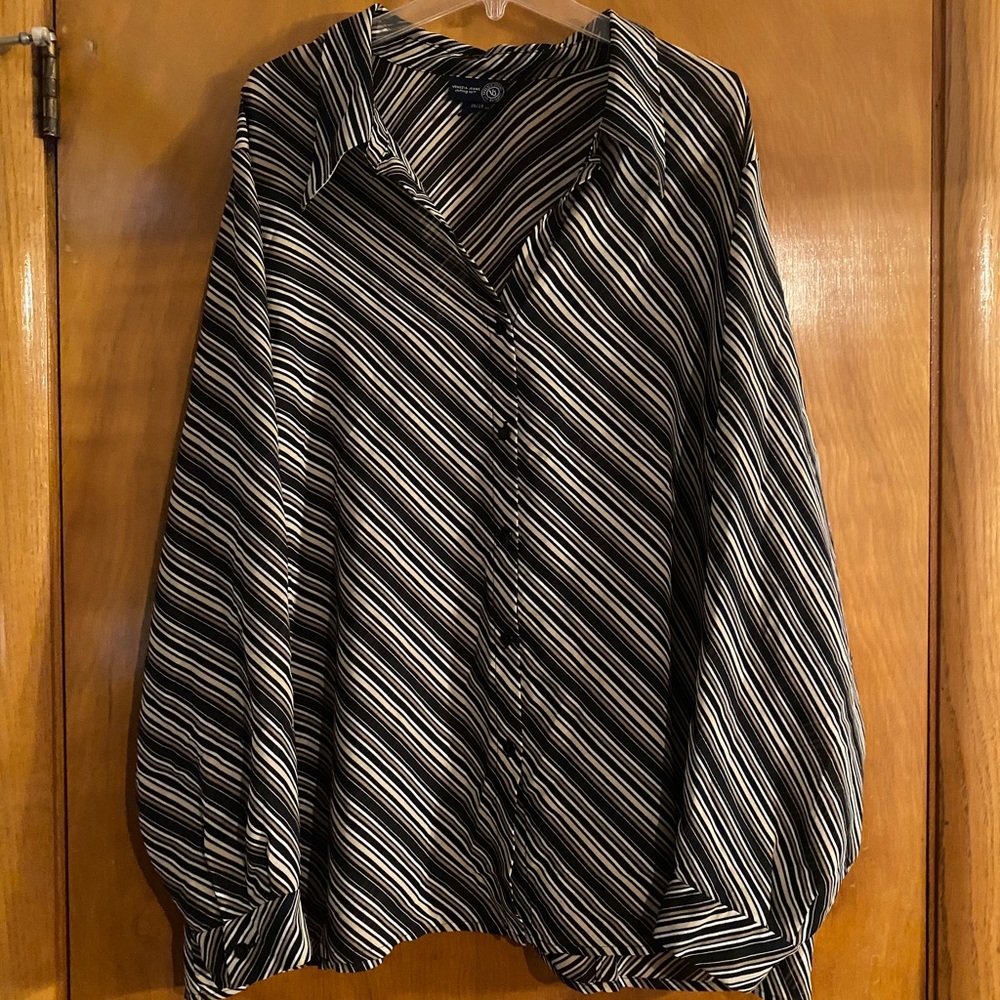Women’s Blouse